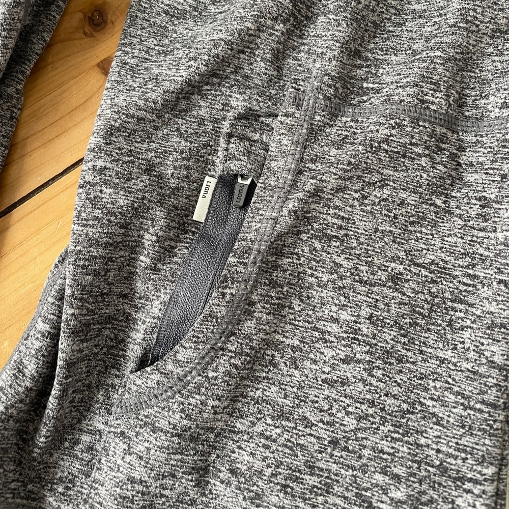 Vuori Women's Heather Gray Full-Zip Halo preforms Hoodie with Drawstrings sz XS - Picture 8 of 10
